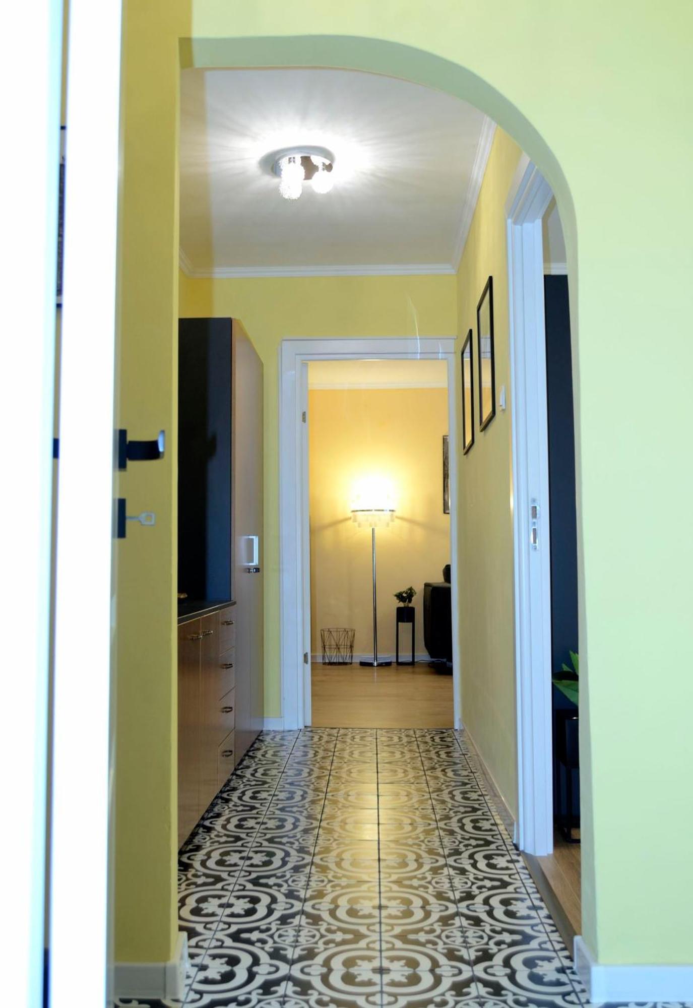 Cozy 2 Rooms Apartment Drumul Taberei Bukarest Exterior foto